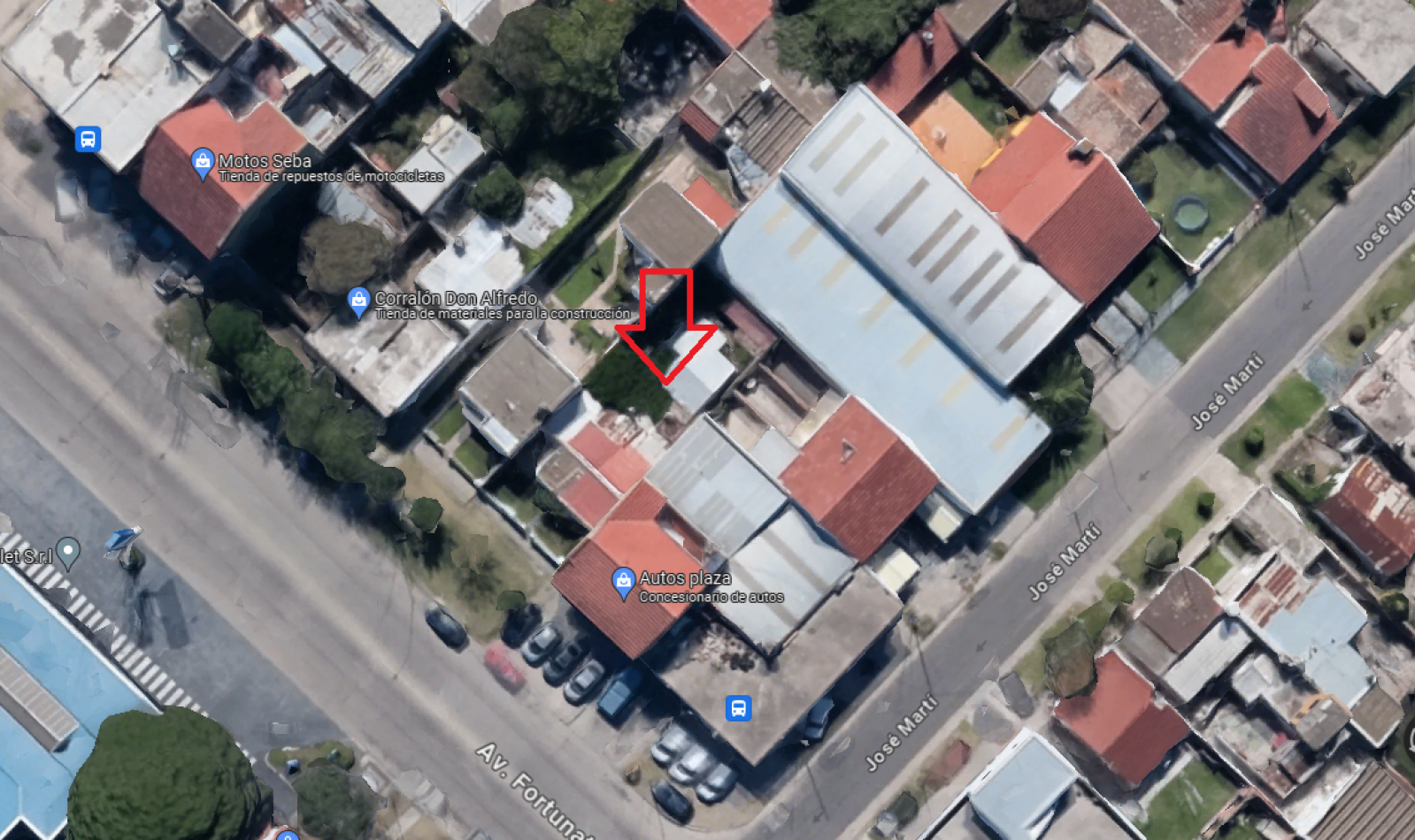 LOTE SOBRE AVENIDA