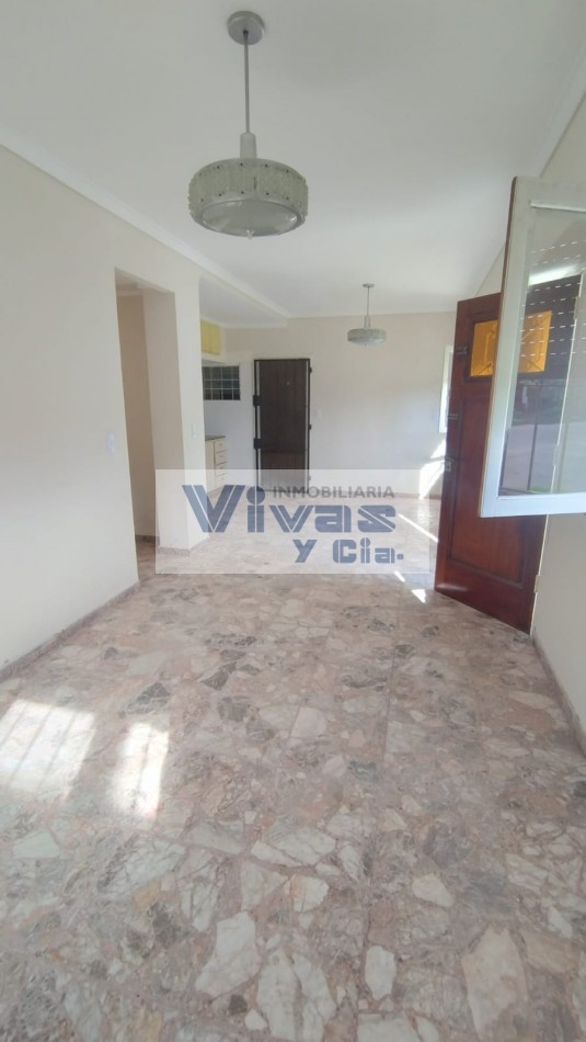 CASA 4 AMBIENTES C/ RECICLADO PARCIAL