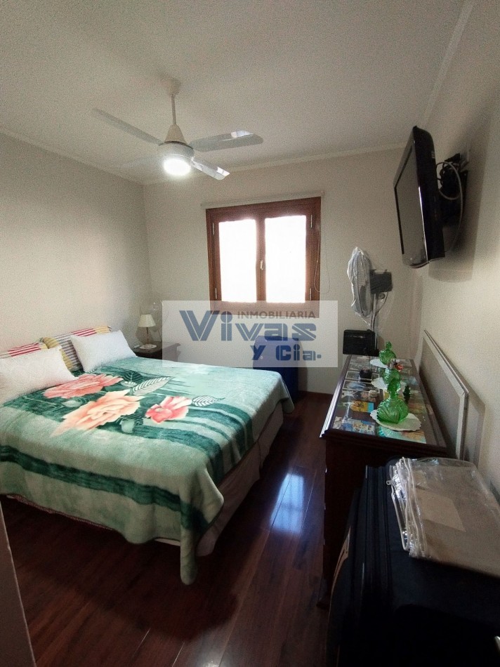 ESPECTACULAR DEPARTAMENTO 4 AMBIENTES RECICLADO!!