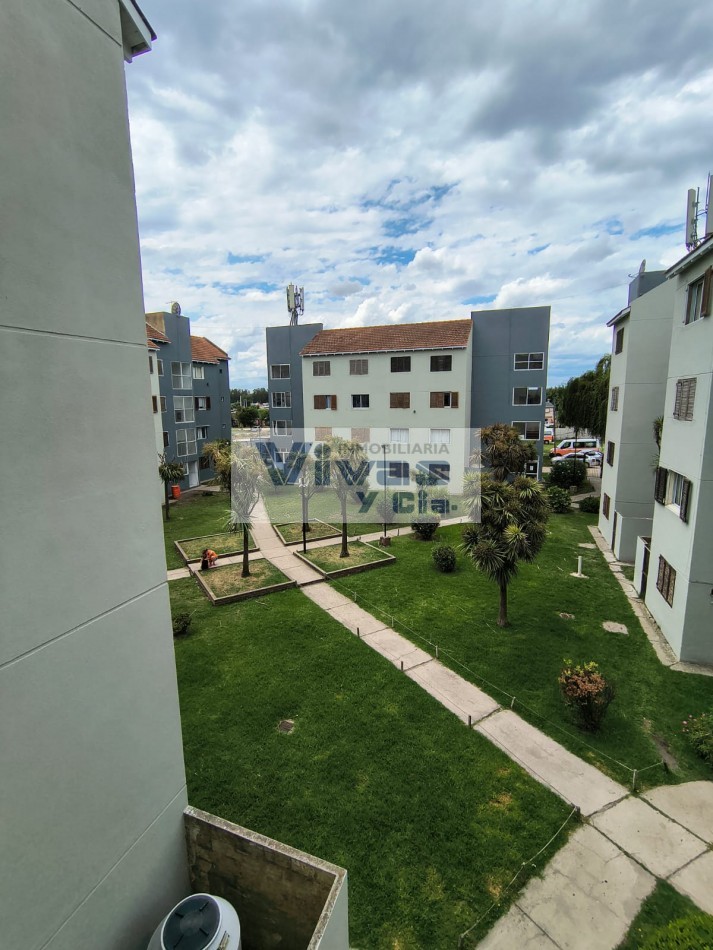 DEPARTAMENTO 4 AMBIENTES CON COCHERA