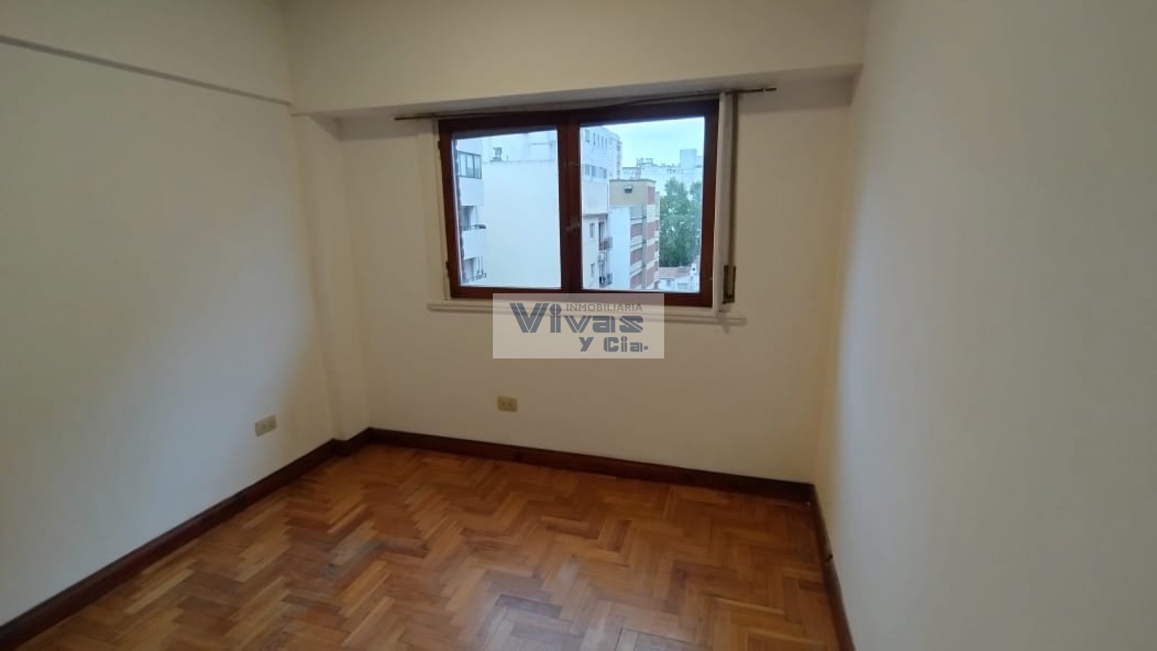 DEPARTAMENTO 3 AMBIENTES CON BALCON Y BAULERA