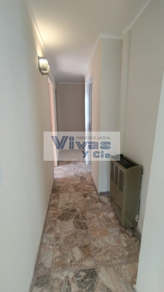CASA 4 AMBIENTES C/ RECICLADO PARCIAL