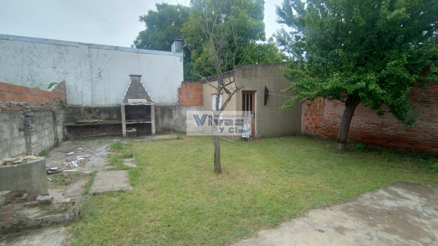 VIVIENDA 3 AMBIENTES CON PARQUE