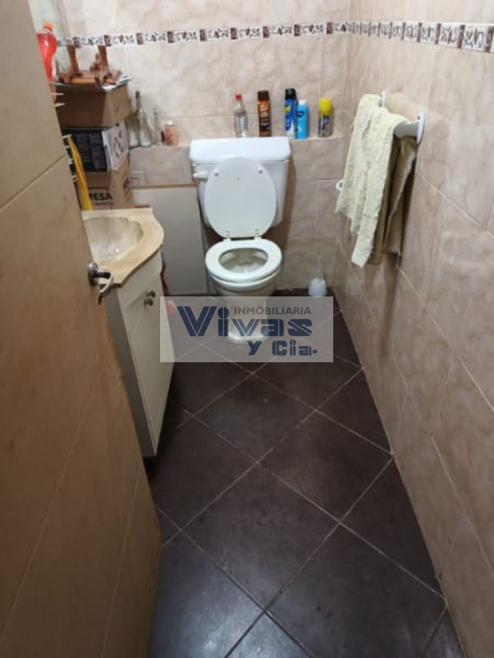 CHALET 3 AMBIENTES CON GARAGE Y QUINCHO