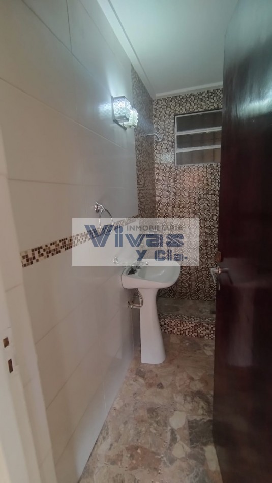 CASA 4 AMBIENTES C/ RECICLADO PARCIAL