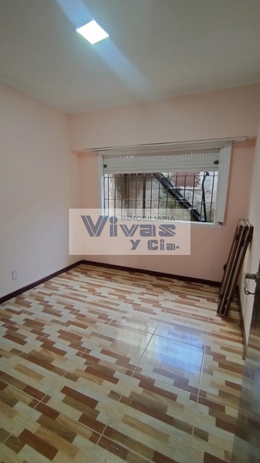 CASA 4 AMBIENTES C/ RECICLADO PARCIAL