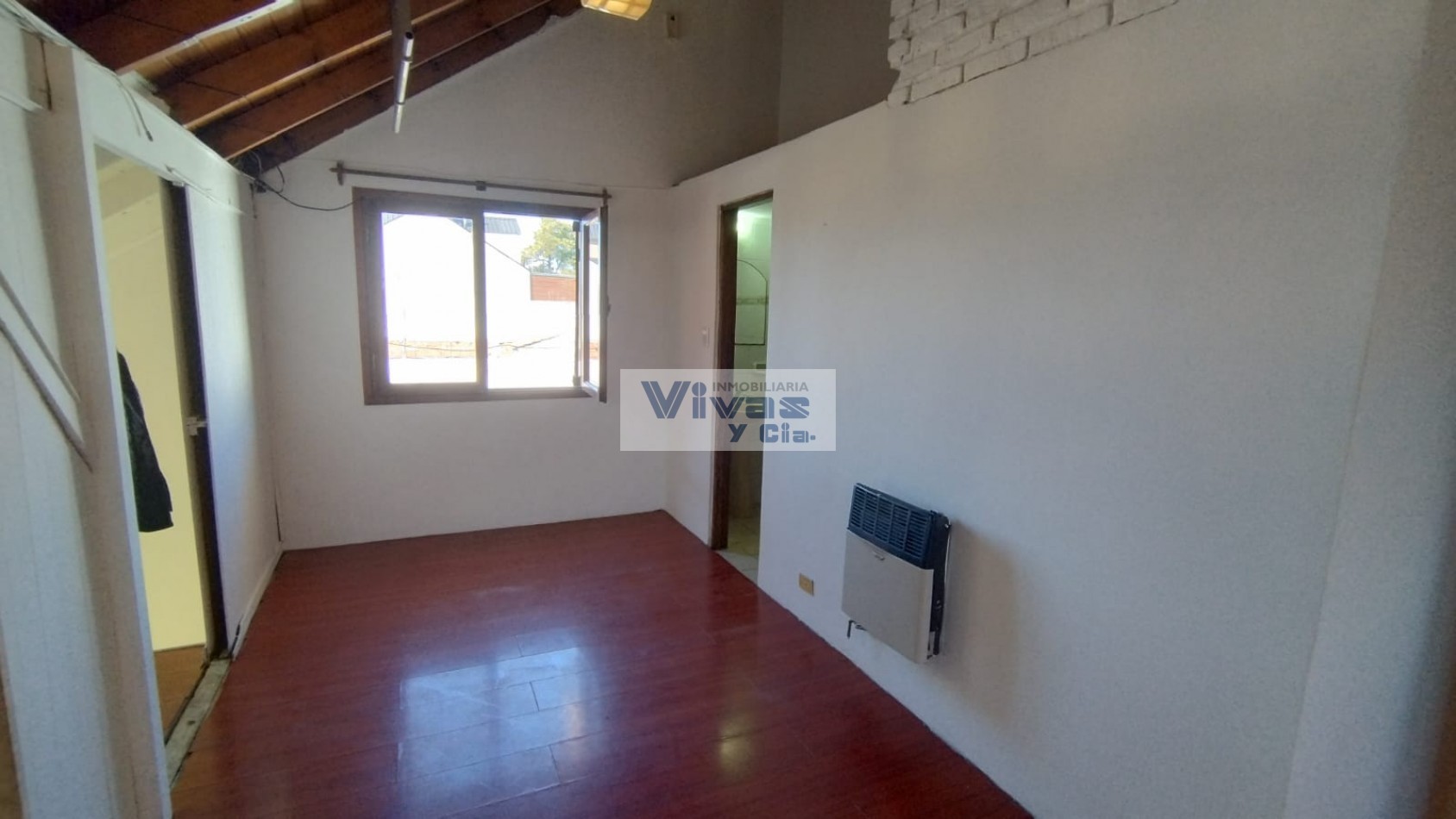 VIVIENDA AMPLIA 3 AMBIENTES CON GARAGE