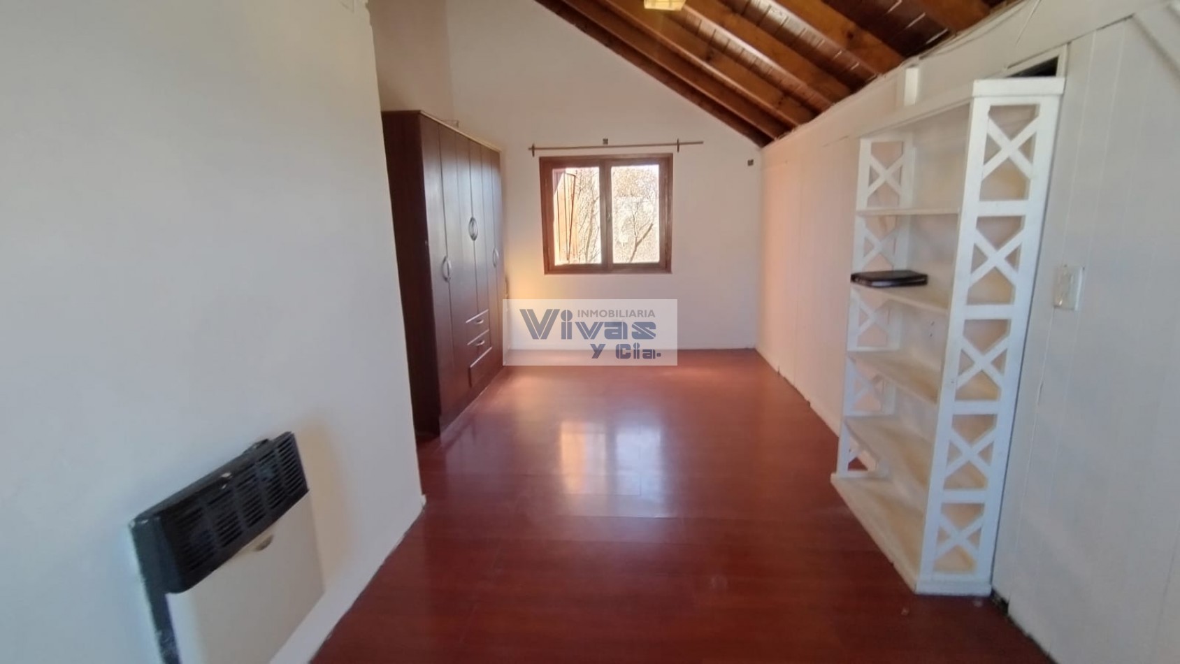 VIVIENDA AMPLIA 3 AMBIENTES CON GARAGE