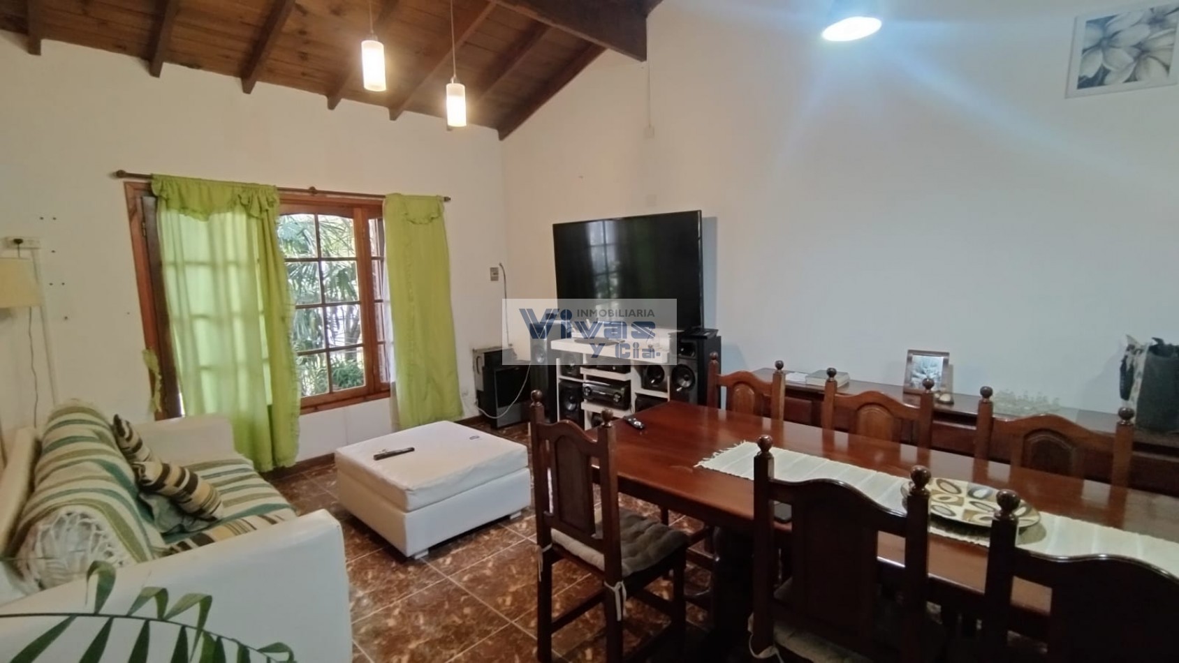 CHALET 3 AMBIENTES CON PATIO Y GARAGE