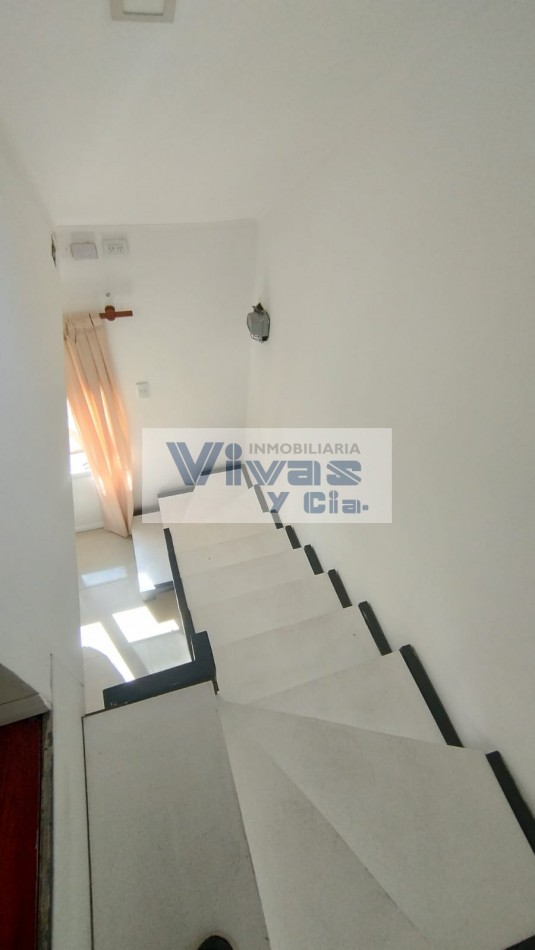 VIVIENDA AMPLIA 3 AMBIENTES CON GARAGE
