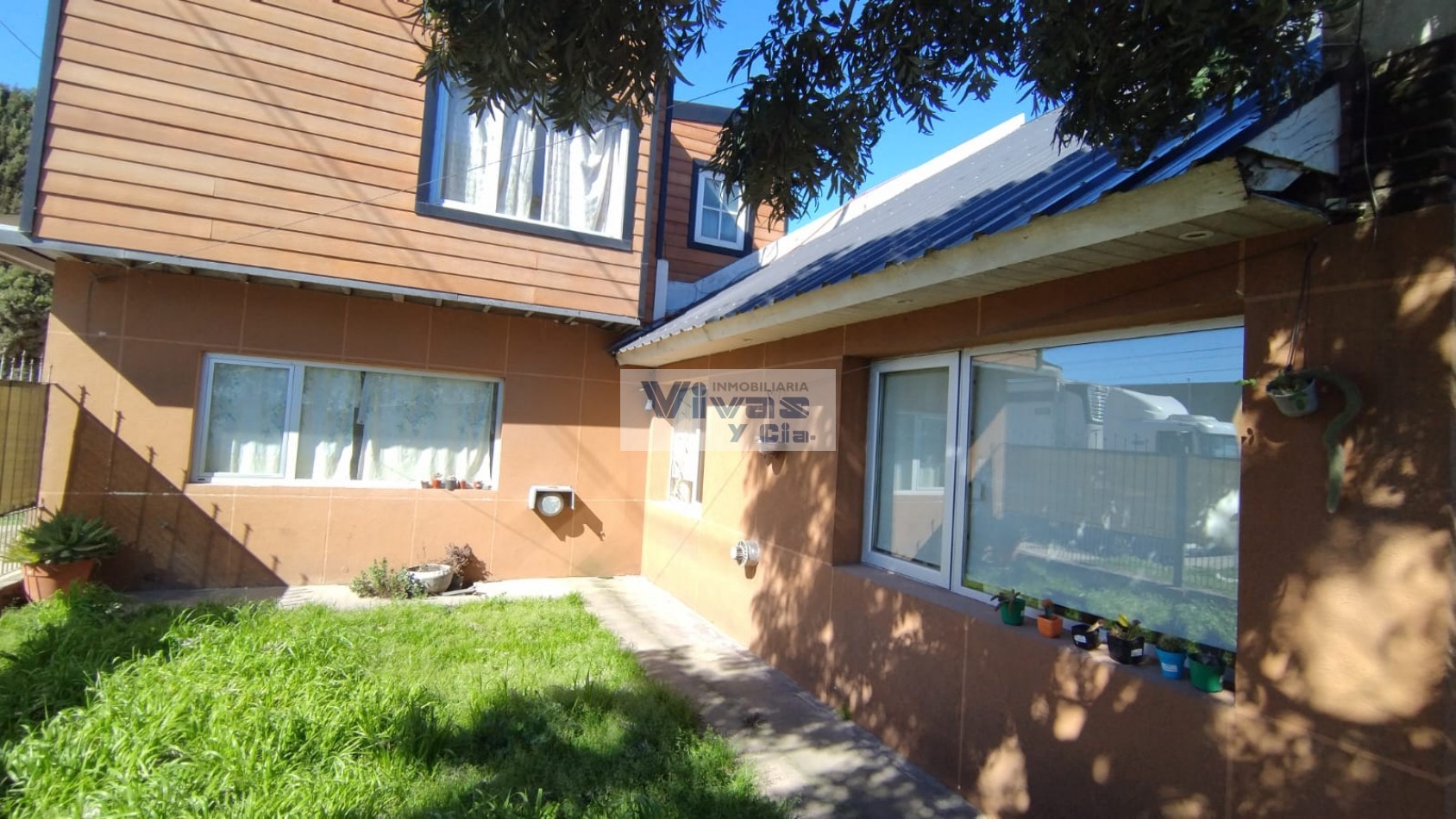 VIVIENDA AMPLIA 3 AMBIENTES CON GARAGE