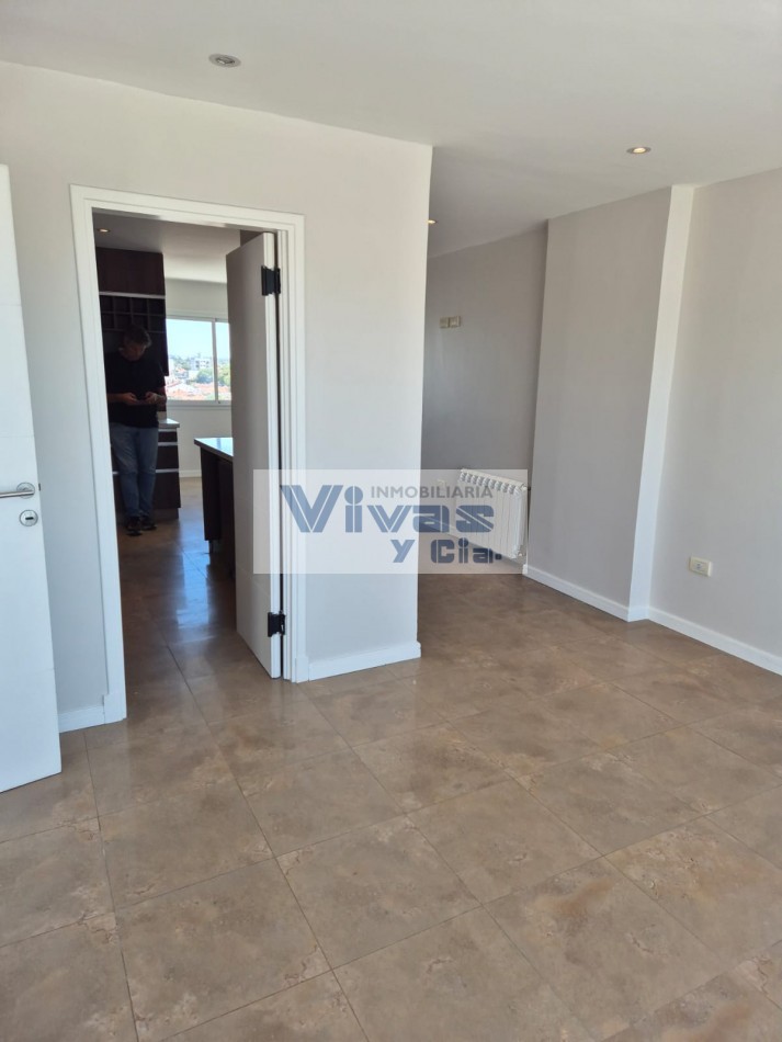 DEPARTAMENTO 3 AMBIENTES C/COCHERA