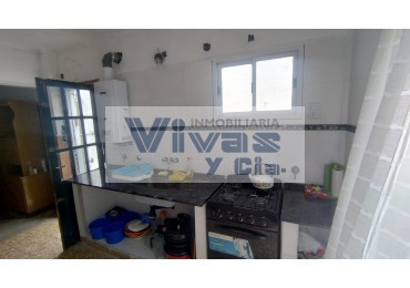 VIVIENDA 3 AMBIENTES CON PARQUE