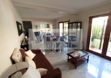 ESPECTACULAR DEPARTAMENTO 4 AMBIENTES RECICLADO!!