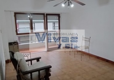 DEPARTAMENTO 3 AMBIENTES CON BALCON Y BAULERA